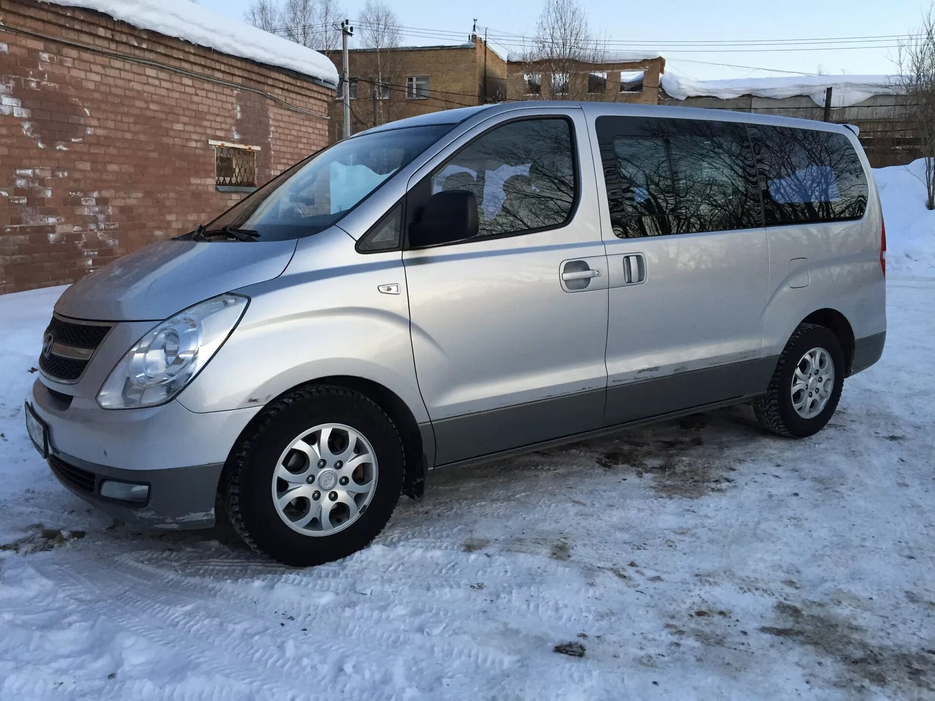 Hyundai Grand Starex 2009. Hyundai Grand Starex 2008. Hyundai Starex 2. Hyundai Starex 2009 серый. Куплю б у хундай старекс