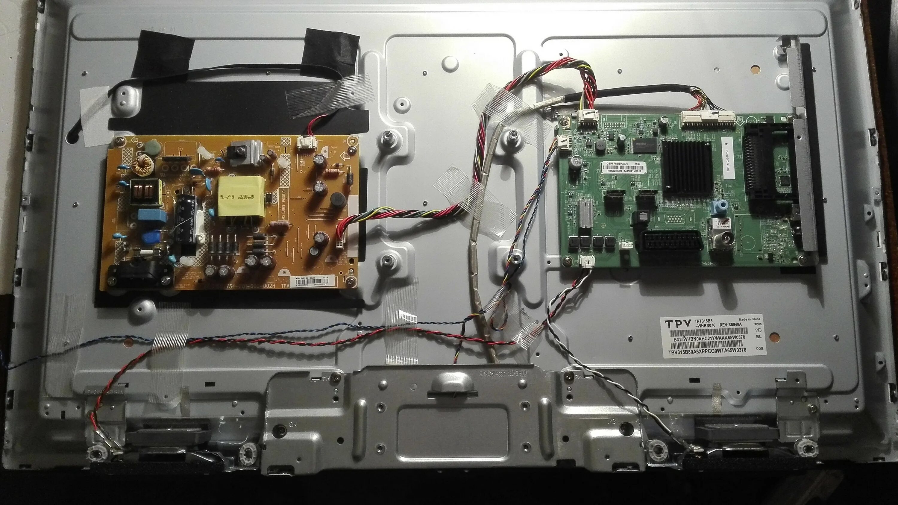 V315b1-c05 lvds. Code 315b3e4f 0fd5 4a31 a5b0 86806f7638fc. (46t03-c0k). V315b1-l01 rev. T460hw03 vf ctrl bd.