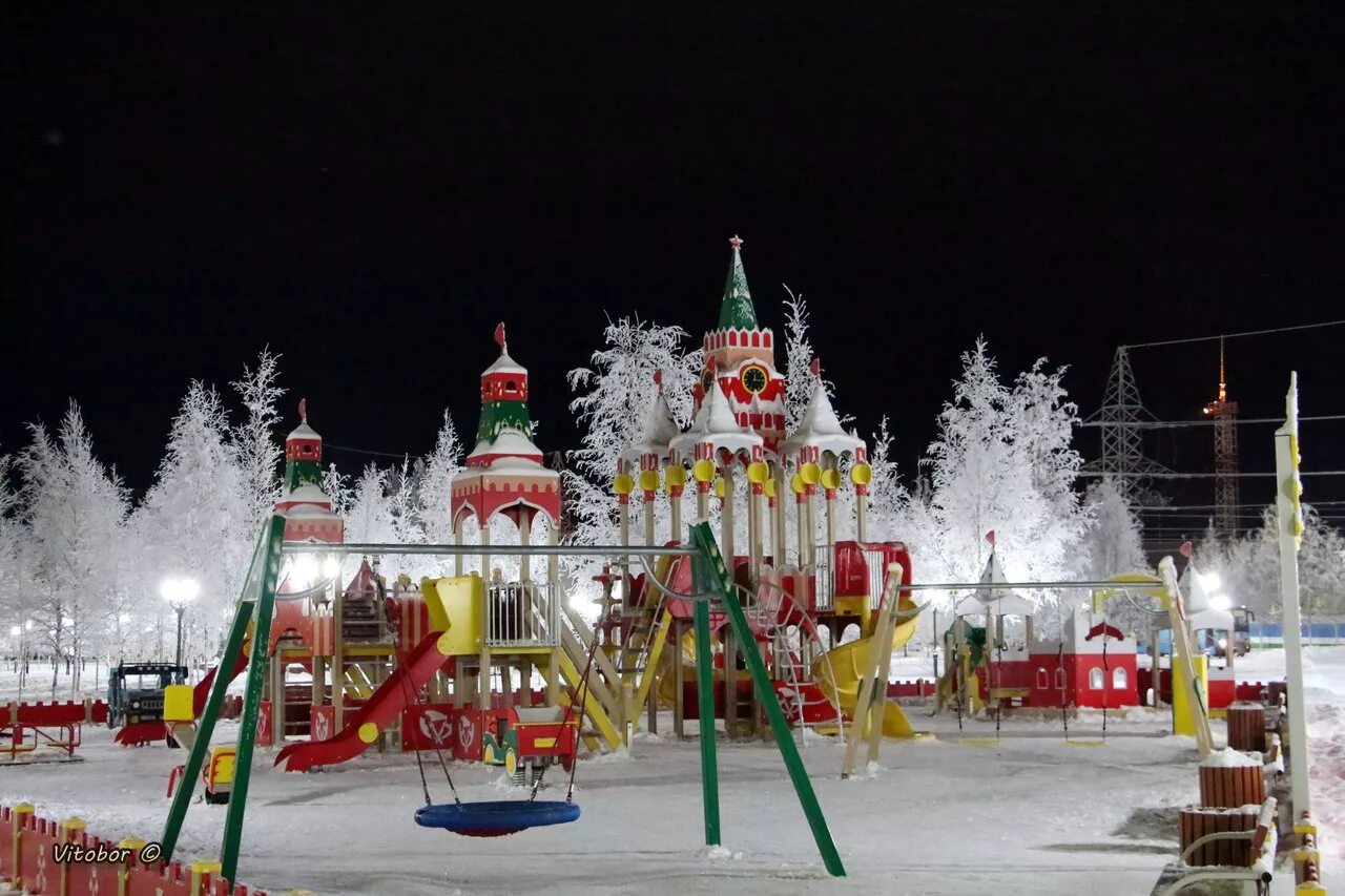 Г Покачи Тюменской области. Покачи городок. Детская площадка Кремль Покачи. Сквер Покачи. Адрес покачей