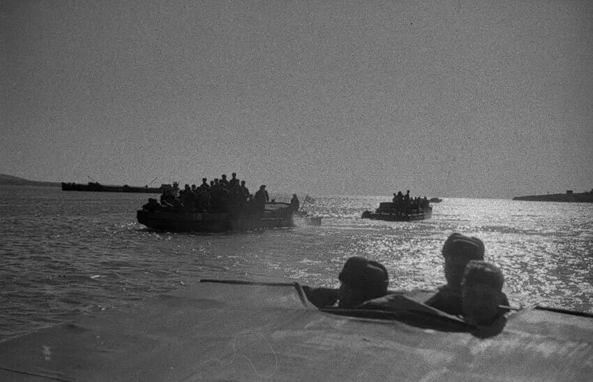 Десант черного. Десант черного. Беретка вдв 2000. Морпехи морская пехота. Форма десантника.