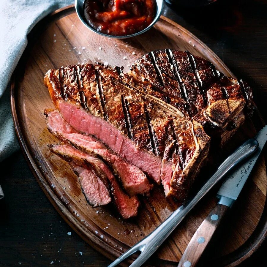 Мраморная говядина рибай. Лучший рибай. Рибай стейк аргентина. Мраморная говядина рибай. Жареный стейк.