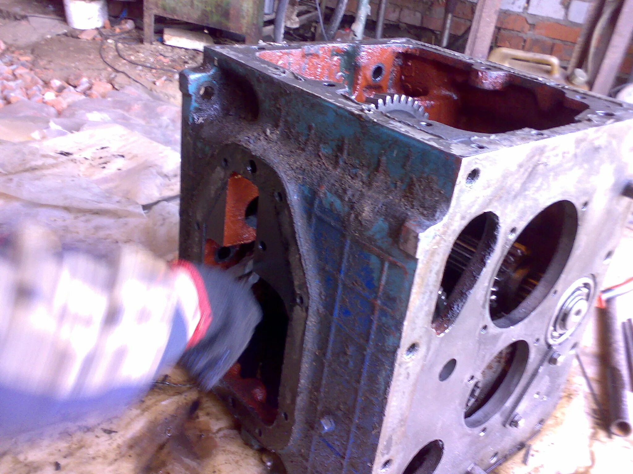 Кпп мтз 80. Снять коробку мтз. Как снять коробку передач с мтз 82. Болты кпп мтз 80. Вторичный вал мтз 082.