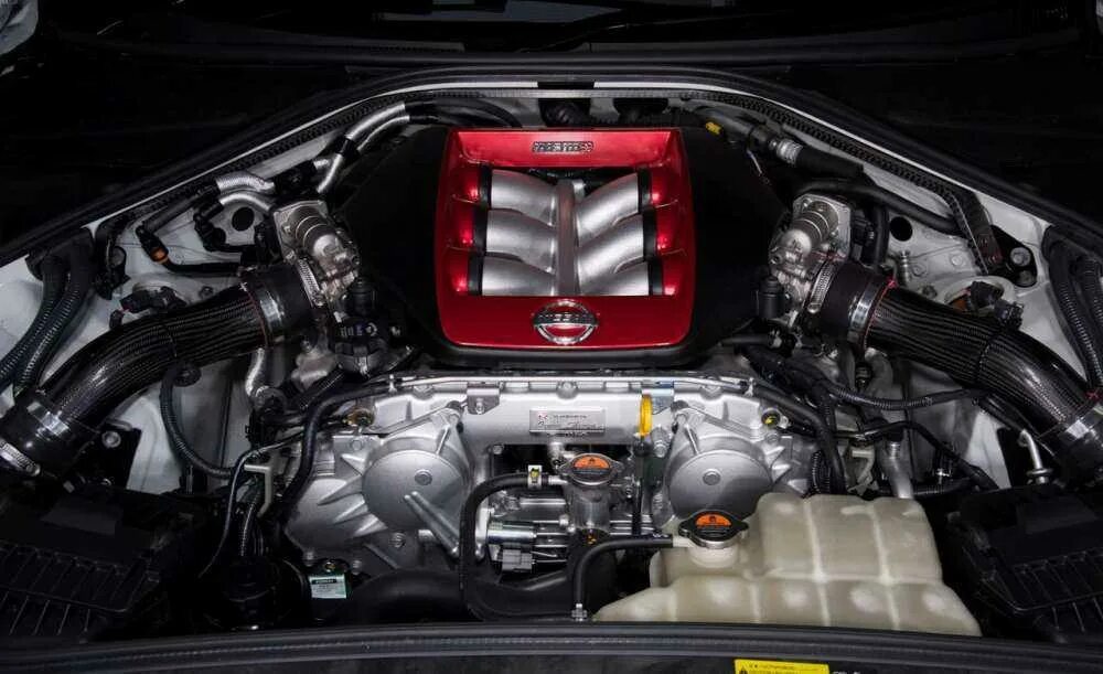 Nissan gtr engine. Двигатель ниссан гтр. Мотор ниссан гтр. Nissan gtr r35 мотор. Gtr 35 двигатель.