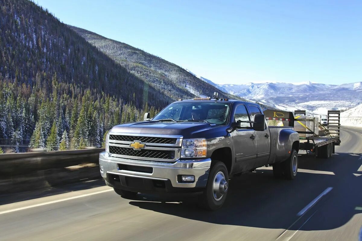 Купить шевроле иркутская область. Шевроле Сильверадо 3500. 2011 Chevrolet Silverado 3500.