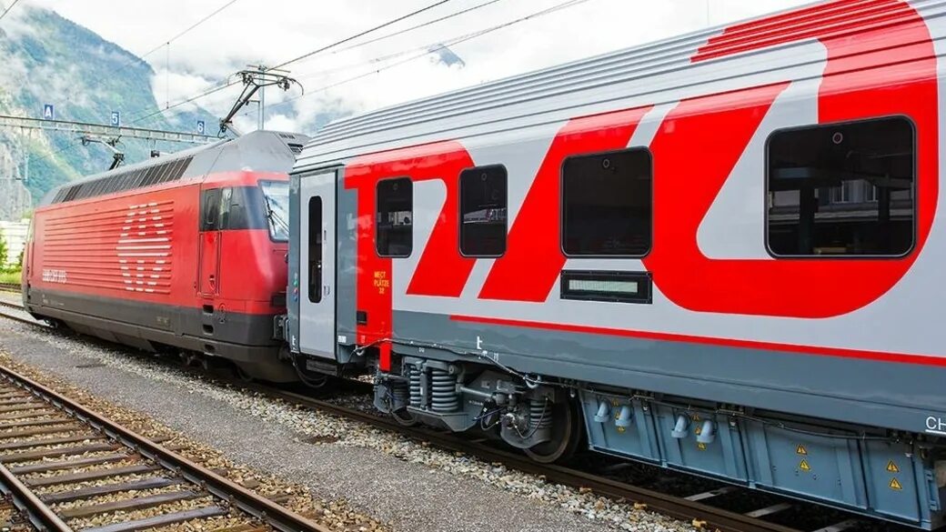 Ржд 10 лет включительно. Ржд. поезда по мобилизации. ржд мужчина. russian train.