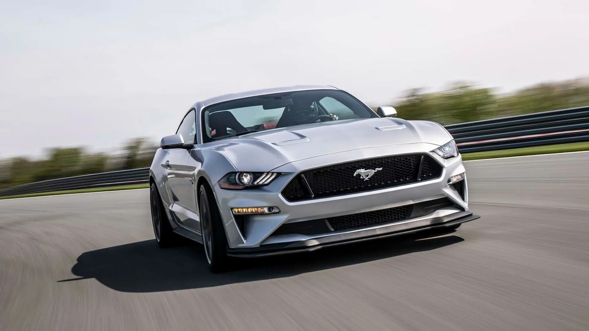 Gt performance. Форд Мустанг 2018. Ford Mustang gt 2018. 2018 Ford Mustang gt Performance Pack Level 2. Ford Mustang 2018 Silver.