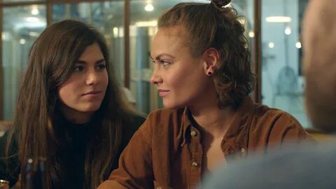 Hanna van Vliet and Sharai Rodrigues in Anne Plus (2018). 