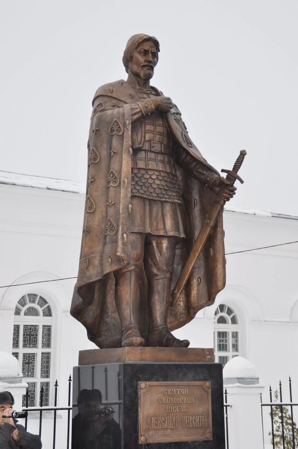 Памятник александру невскому в александрове. Памятник александру невскому. Памятник александру невскому в александрове. Памятник александру невскому в александрове. Памятник невскому в александрове.