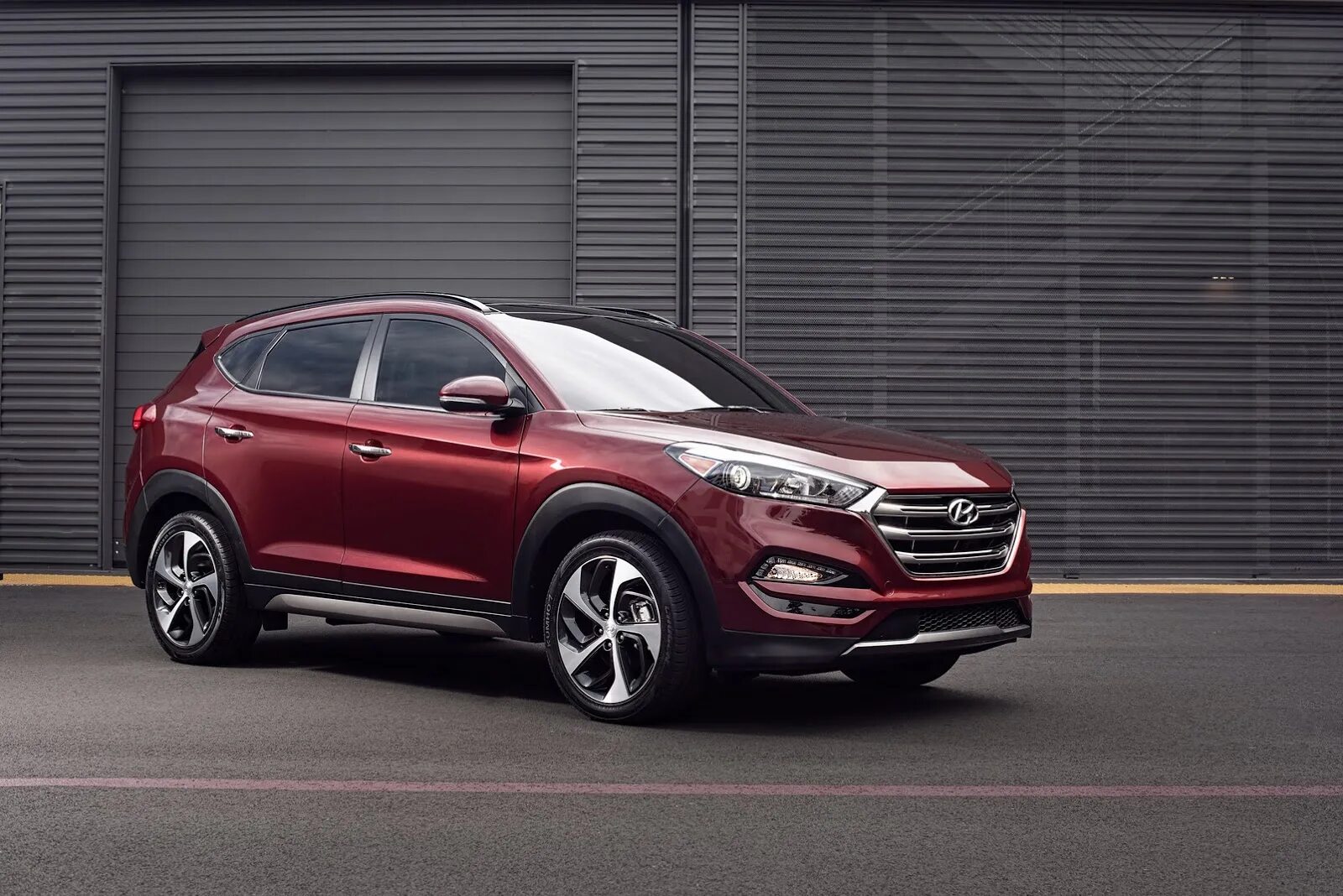 Hyundai tucson 2016 года. Hyundai tucson 2016. Туксон хендай черный 2016. Hyundai туксон 2016. Хендай туксон 2015.