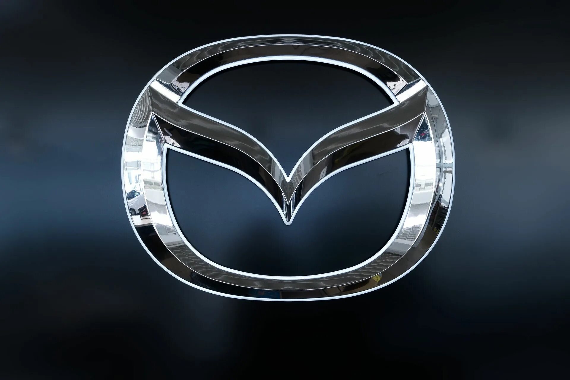 Mazda знак. Mazda CX 7 2023. Марка машины Мазда. Mazda лого. Мазда 6 значок.