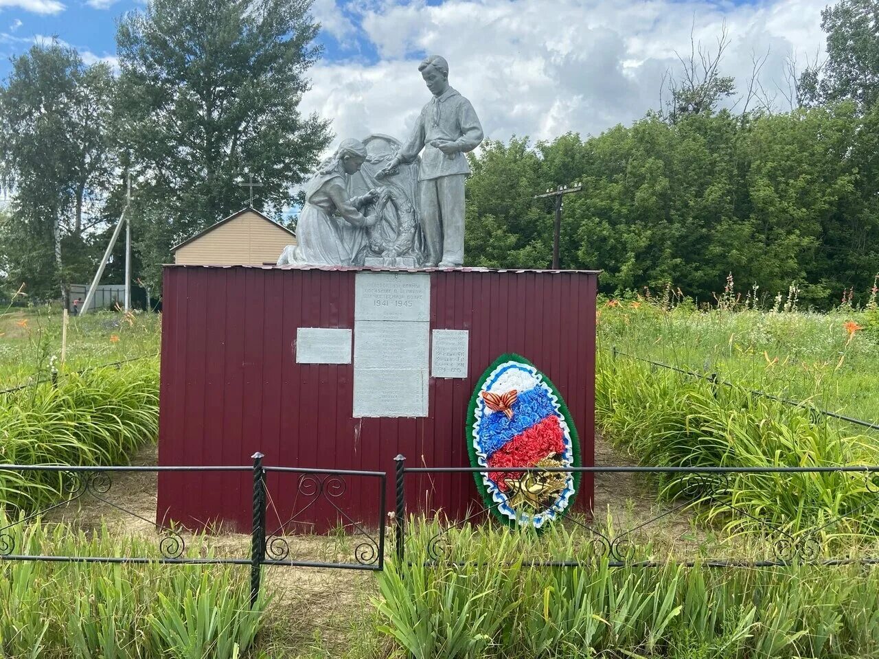 мемориал в деревне зайцево. тульская область белевский район деревня. деревня зайцево гатчинский район. д устье наро-фоминский район. зайцево братская могила.