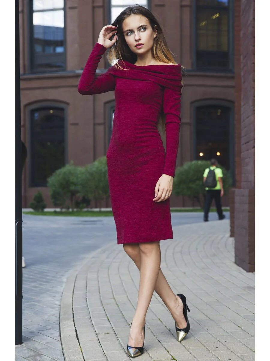 Платье винного цвета. Украшения к бордовому платью. Образ с бордовым платьем. Под бордо. Бижутерия под бордовое платье.