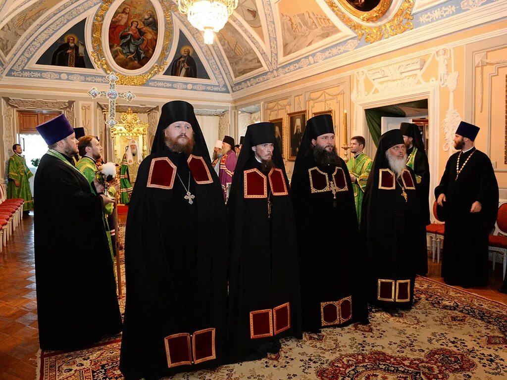 архимандрит зосима шевчук во владимире. батюшка мефодий валаам. митрополит евгений кульберг в троице сергиевой лавре. клинский стефан (привалов). никон фомин шуйская епархия.