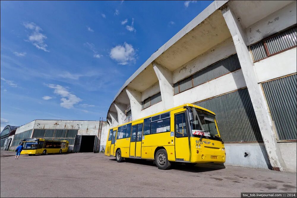 Автобусный парк № 7. Автобусный парк Киев. Киевский Автобусный парк 7. Бельцкий Автобусный парк. Русская 7 автобус