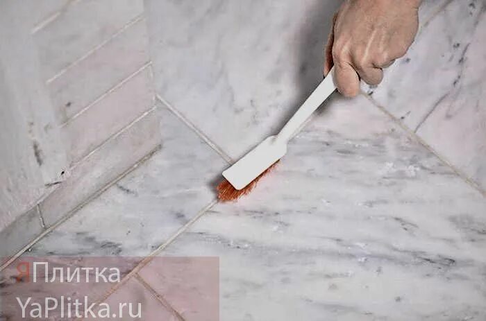 Через сколько можно мыть затирку