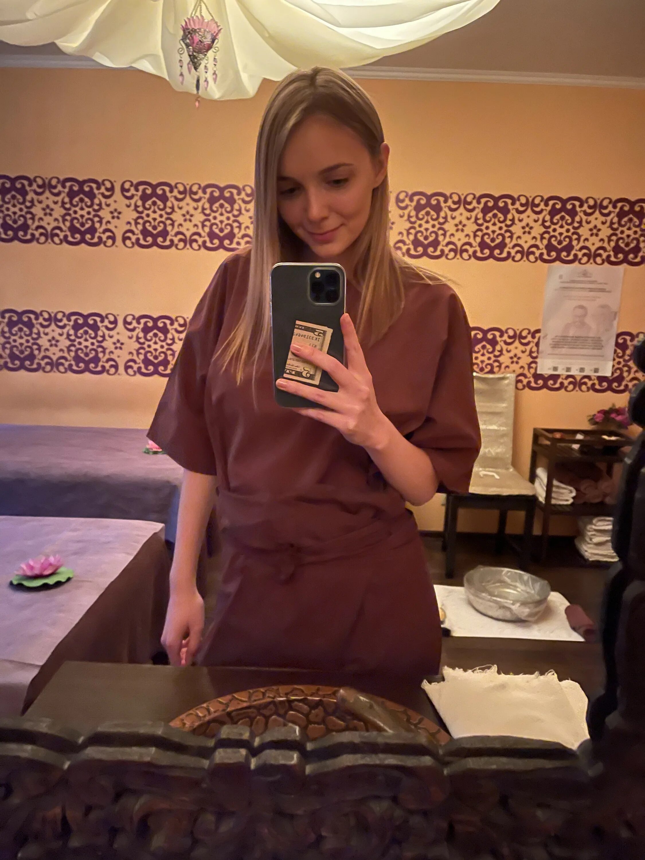 Массаж картинки. Тайский массаж в кузьминках. Массаж дыбенко. Массаж поясницы. Массаж дыбенко.