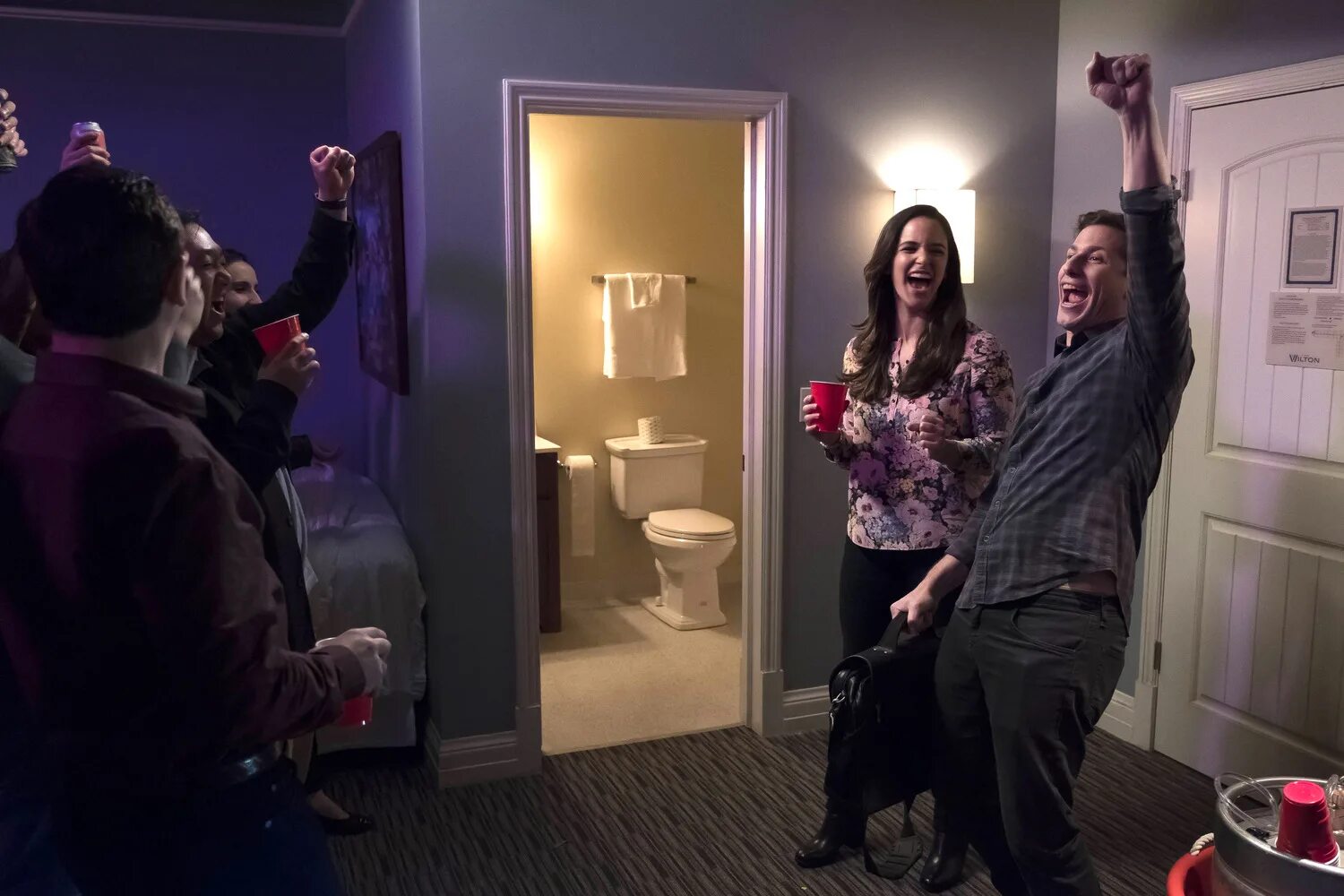 Бруклин 9-9 сериал 2013–2021. Кубик в кубе бруклин. Кубик в кубе бруклин. Кремниевая долина 2 сезон кубик в кубе. Сериал про врача кубик в кубе.