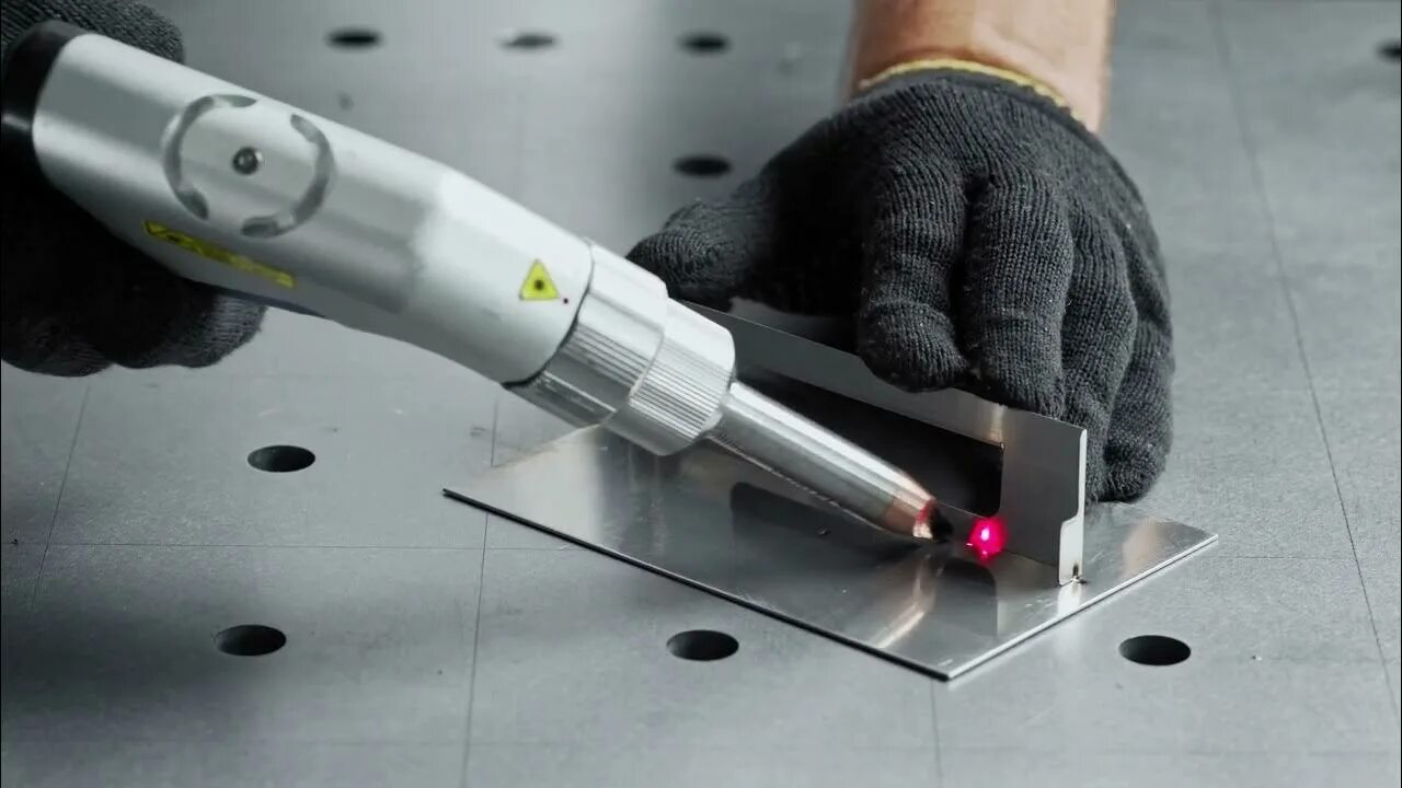 P weld. Laser weld 1500. Ipg laser сварочный аппарат. Pokkels p-weld/cl видеоролик сварки с присадочной проволокой. Лазерная сварка weld.