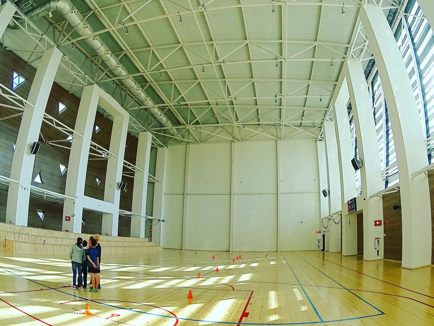Сегодня в спорткомплексе. Сегодня в спорткомплексе. Спорткомплекс в марксе саратовская область. Сегодня в спорткомплексе. Открытие площадки отрадное куйбышевский.