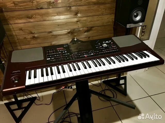 Синтезатор па. Синтезатор Korg pa1000. Синтезатор корг 1000. Музыкальный инструмент корг па 1000. Синтезатор Korg pa1000 в Таджикистане.