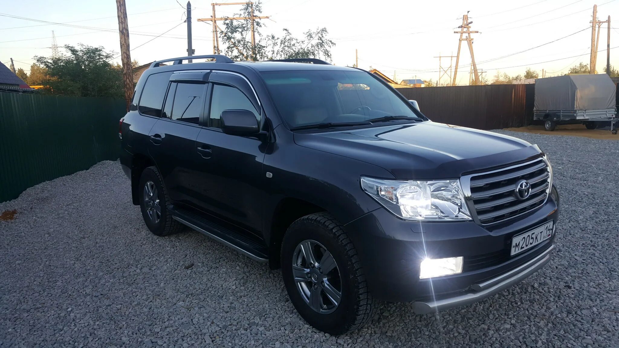 Авито пермский край тойота. Toyota Land Cruiser 200 2008. Tоyotа Lаnd Сruiser 200 2011 черный. Тойота ленд Крузер 200 2011 черный. Тойота ленд Крузер 200 2008 черный.