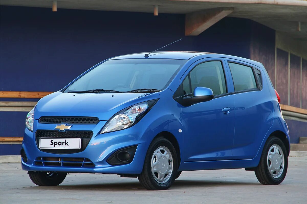 В каких городах дешевые машины. Chevrolet Spark 2020. Шевроле Спарк м300. Chevrolet Spark 2001. Chevrolet Spark 2013.