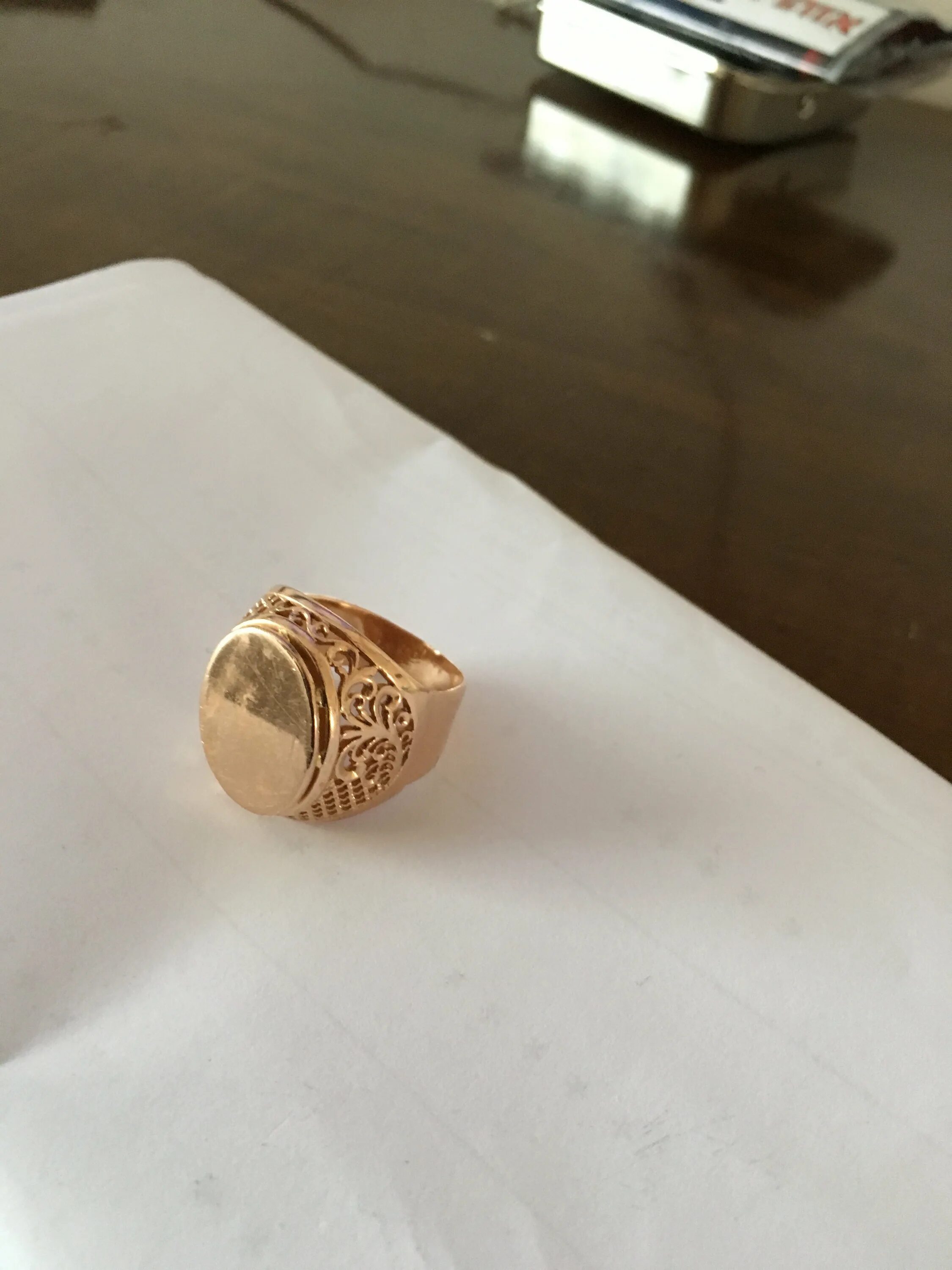 золотой римский перстень. золотое кольцо найдено. найти золотой перстень. средневековые кольца.