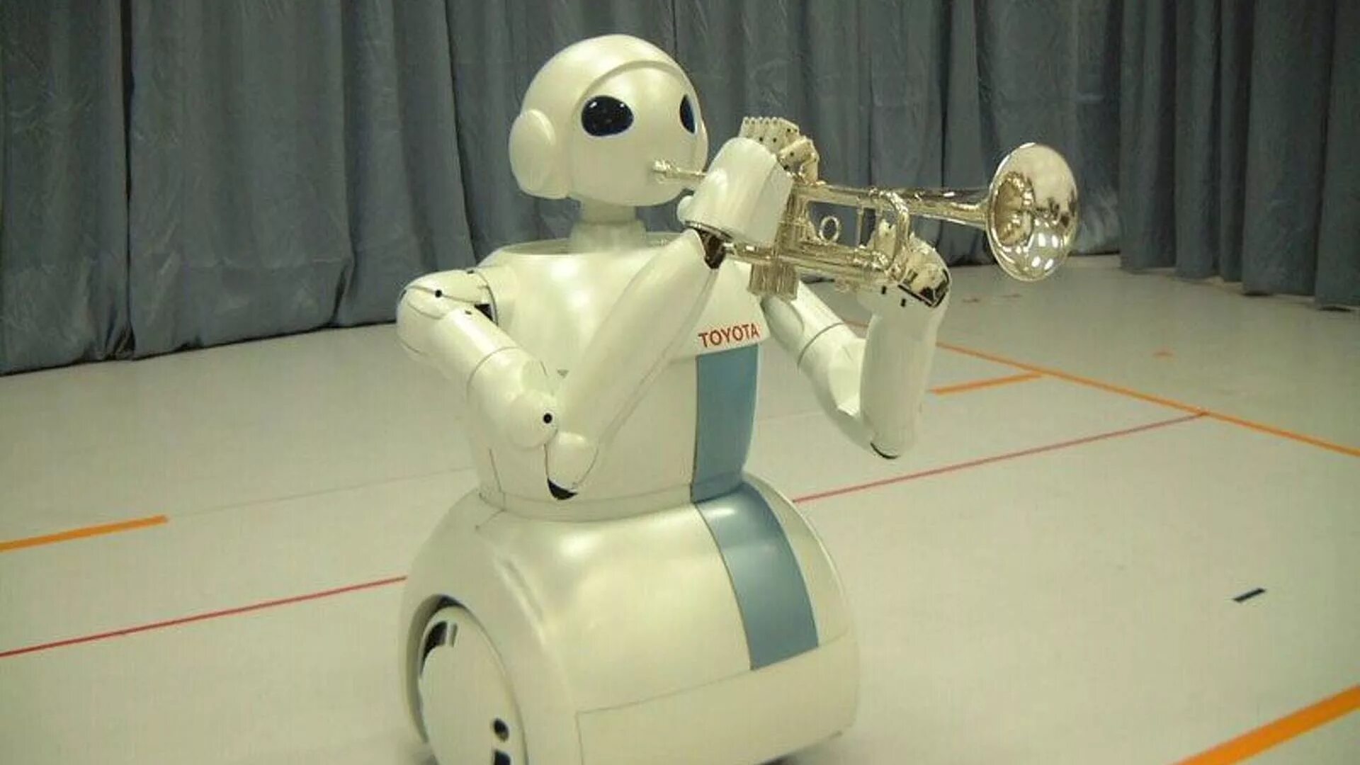 Когда появился первый робот. Первый робот. Японские роботы. Робот Toyota. Старый робот.