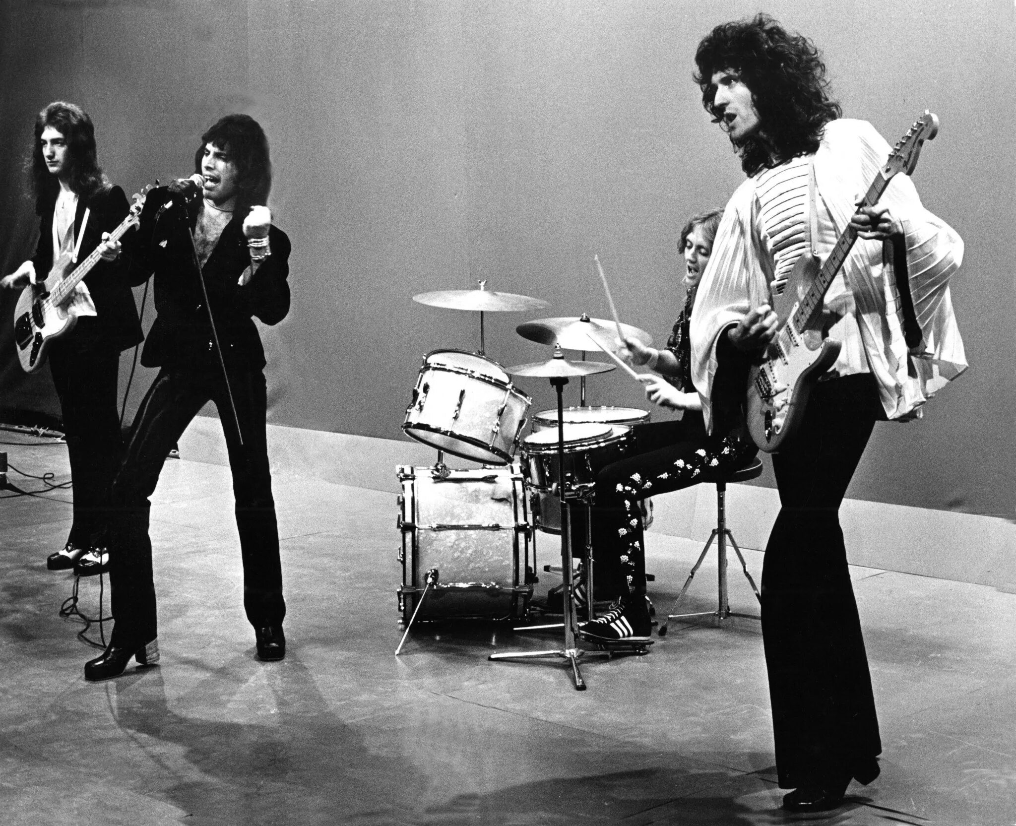 Queen band. Группа Квин 1970. Группа Квин 1974. Queen Freddie Mercury 1974. 1969 Квин группа.