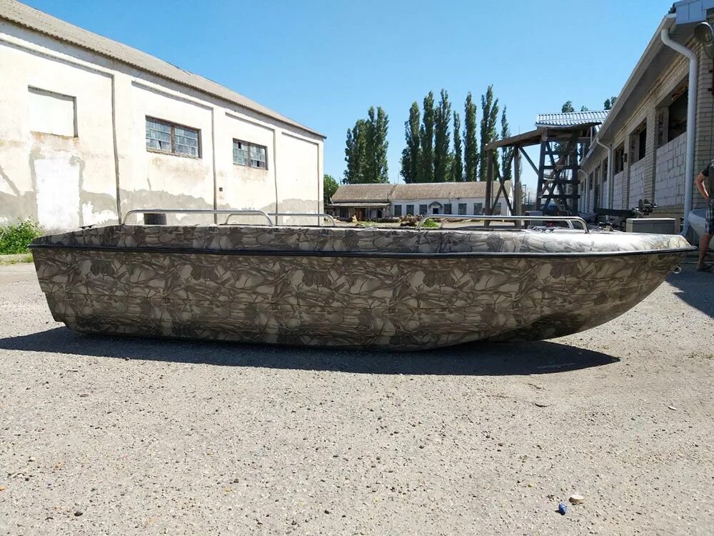 Лодки типа тримаран. Лодка пластик тримаран лиман 380. лодка тримаран лиман-430. стеклопластиковая лодка лиман 380 (тримаран). лодка лиман 380 тримаран с булями.