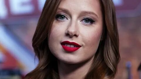 Юля савичева биография