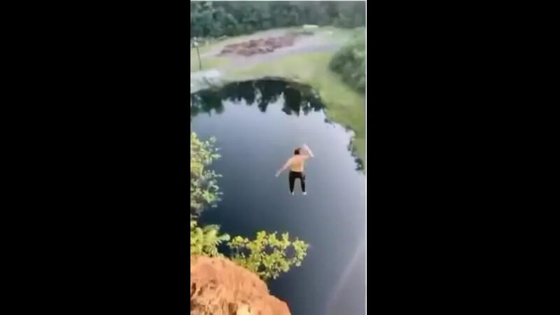 Разбежавший прыгну со скалы. Разбежавшись со скалы. разбежавшись прыгну. разогнавшись прыгну со скалы. даурия прыжок со скалы.