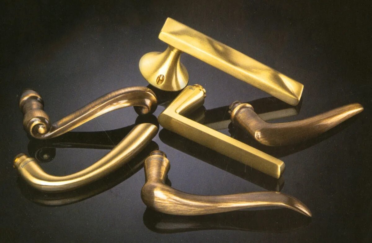 350. межкомнатная фурнитура ренц стенд. фурнитура для дверей. ручки для межкомнатных дверей. Rucetti hk-01 wc ac.