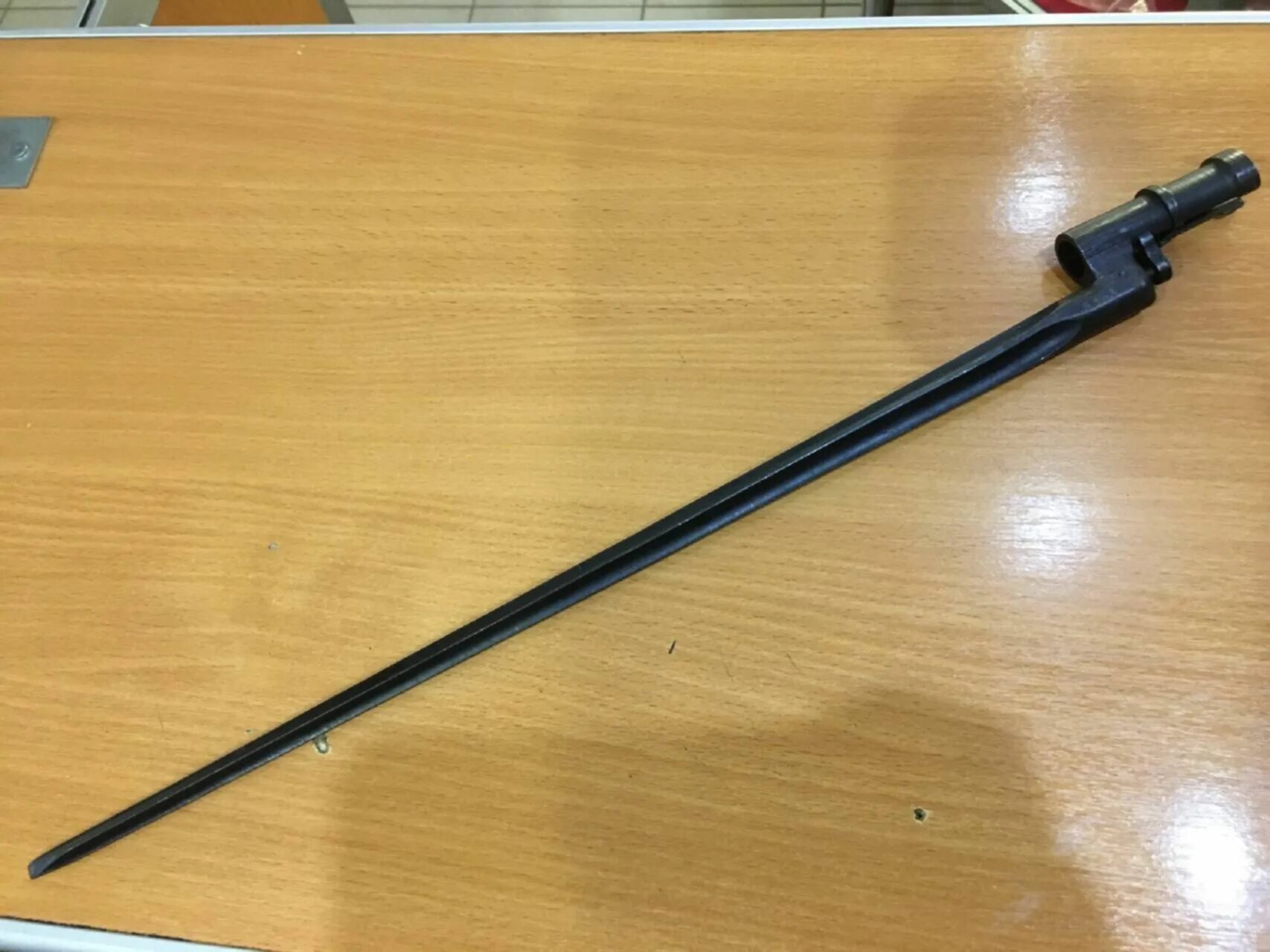 Игольчатый штык винтовки мосина. Штык четырехгранный со съёмным нестводьником. Штык от винтовки мосина четырехгранный. Штык нож винтовки мосина 1891. Штык мосина с намушником.