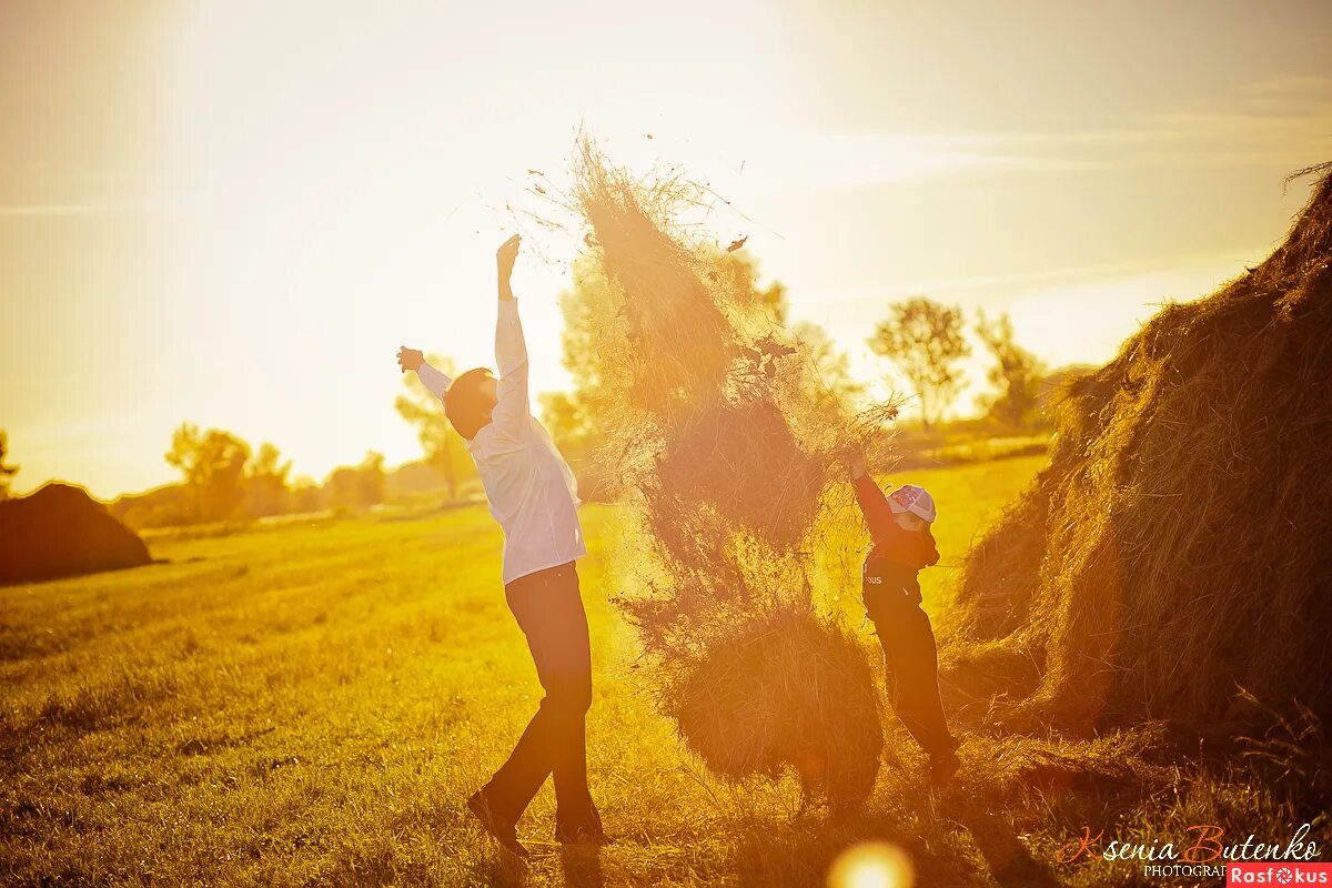 девушка солнце. девушка солнце. девушка в солнечном свете. лучики солнца. игровые аватарки.