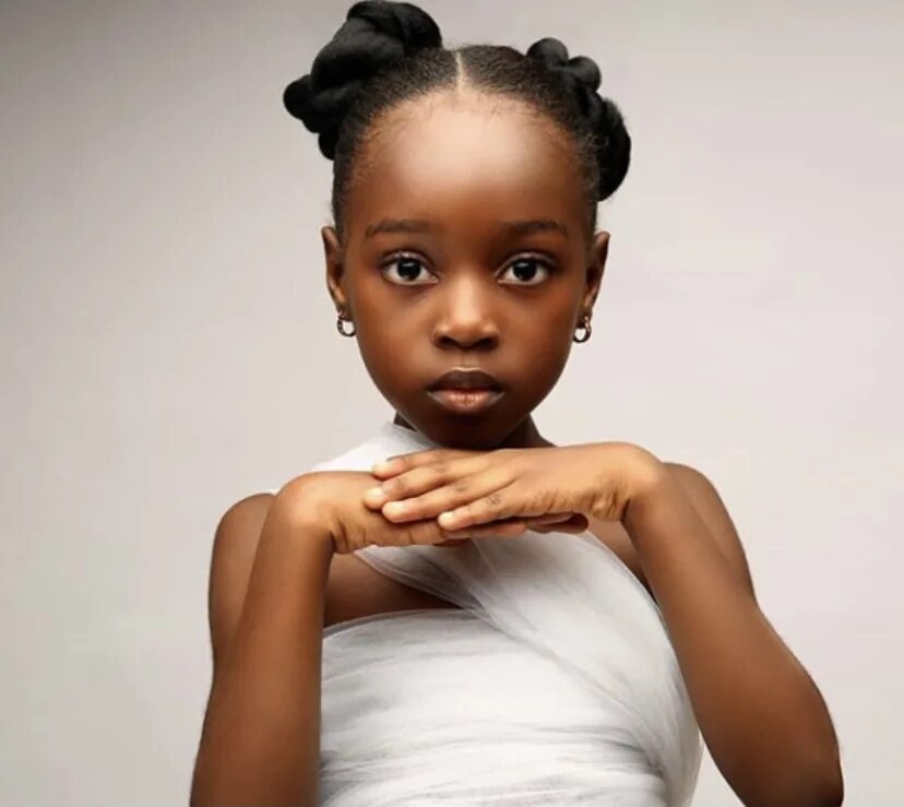 Как называются темнокожие девочки. Агбани дарего. Няким гатвеч. Самые красивые темнокожие дети. Джейр иджалана, нигерия.