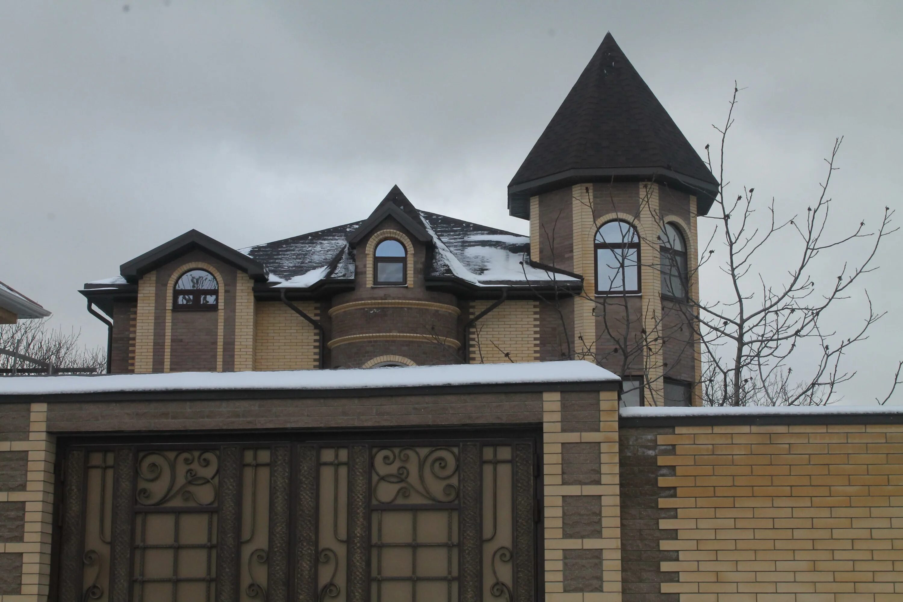 Декоративный фасад. Фасадная панель альта-профиль кирпич клинкерный коричневый 1220х440мм. Фасадные работы в ставрополе. Всё для кровли ставрополь фото материалов. Граффити ставрополь.