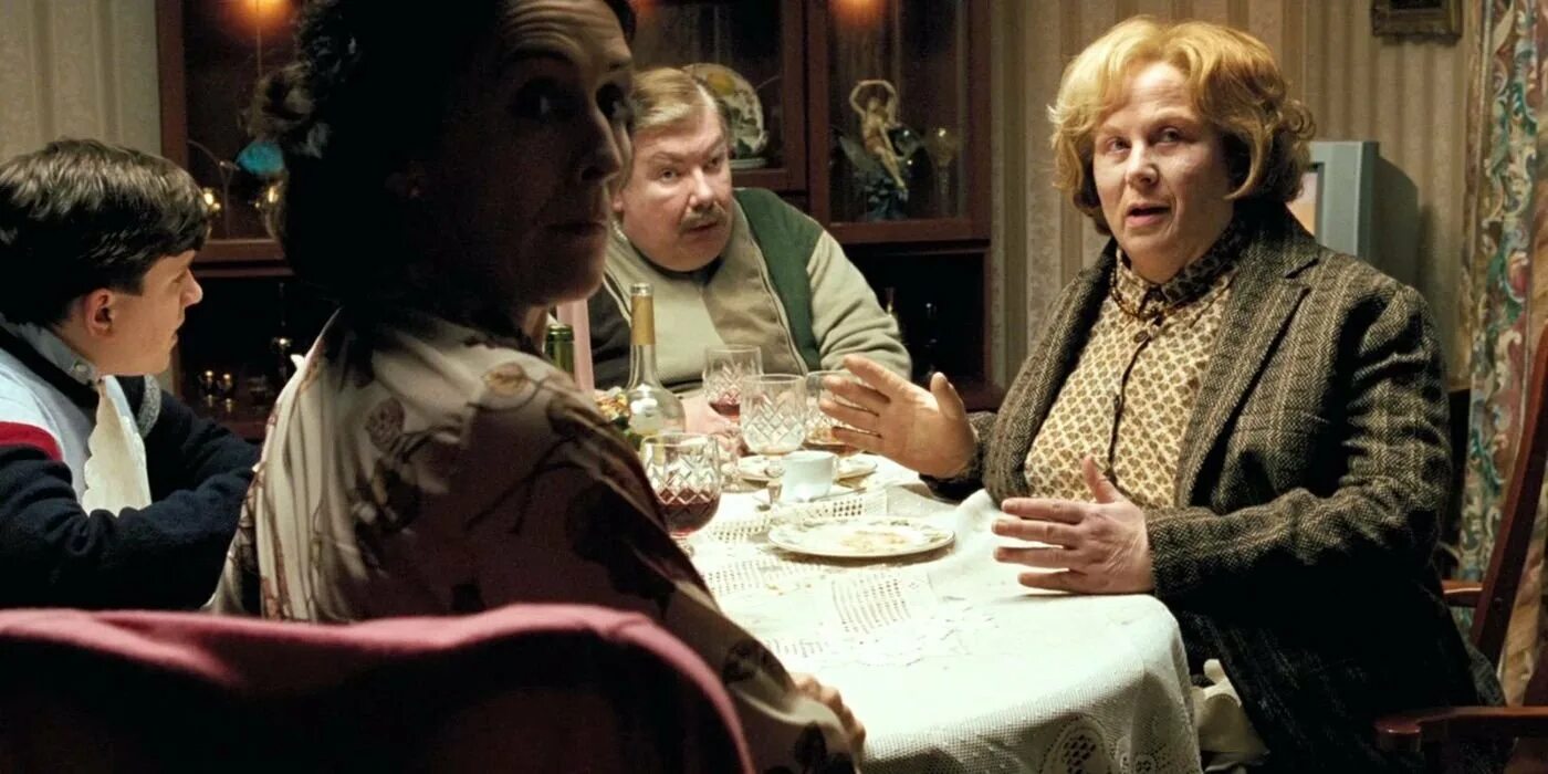 Сын миллионера. Гораций слизнорт феликс фелицис. One direction гарри стайлс. Гарри стайлс ямочки. Сумасшедший гарри.