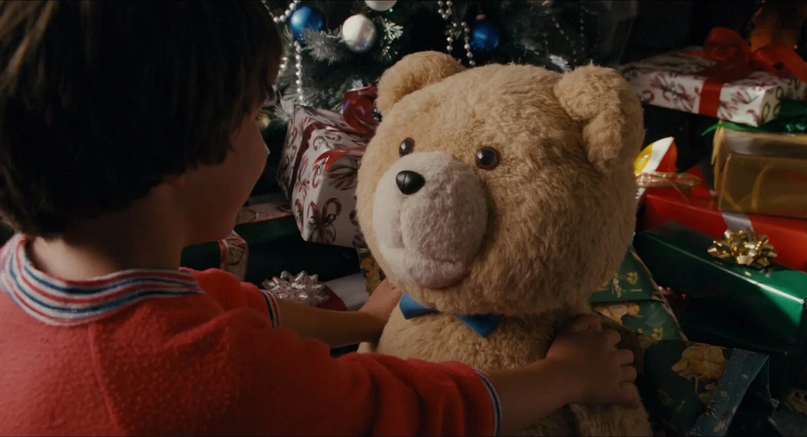 Третий лишний без регистрации. Третий лишний / Ted (2012). Третий лишний 2012 Лори.