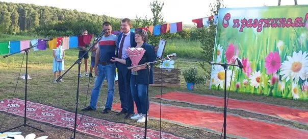 Погода толстихино. Озеро пинчино красноярский край. Погода толстихино. Журавль символ жертв дтп. Погода толстихино.