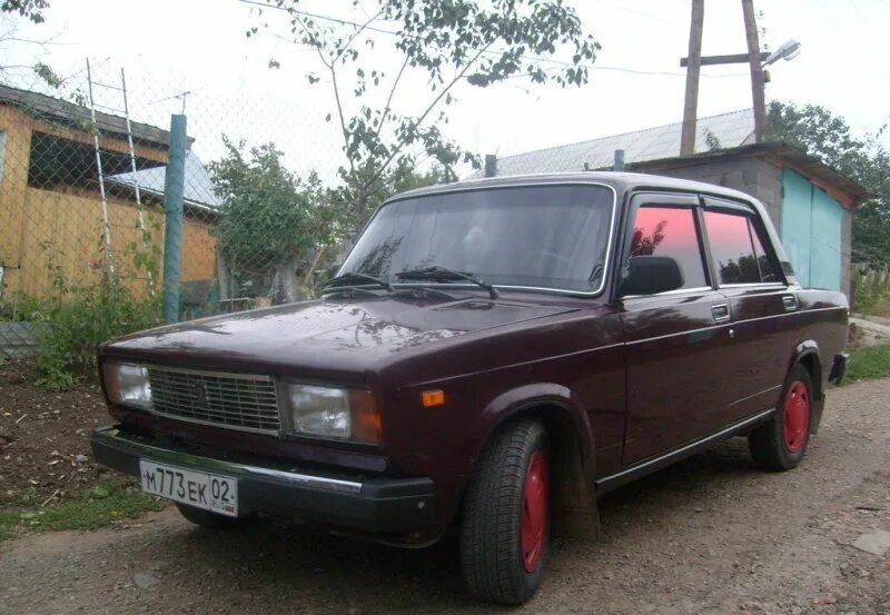 Ваз 2105 1979. Ваз 2105 заводская. Ваз 2105 1997 года. Ваз 2105 уфа. Ваз 2105 уфа.