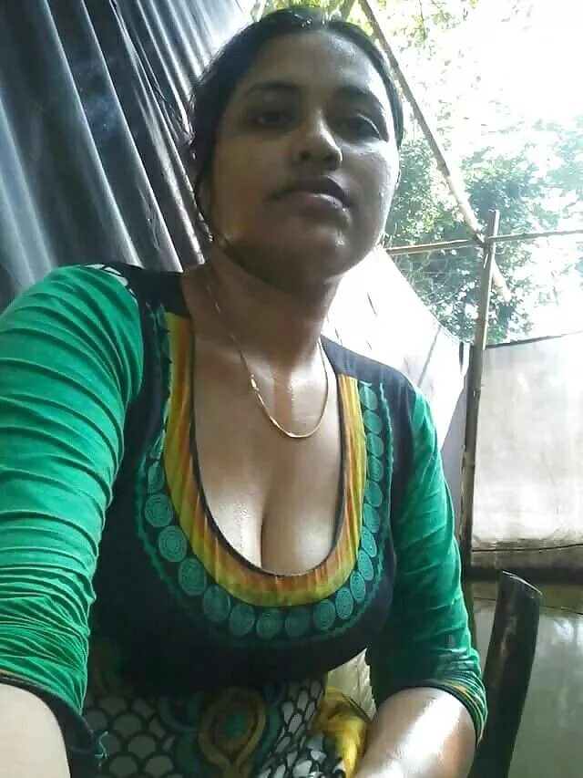 Indian wife village. Indian aunty video. Desi aunties. Indian aunty video. Indian aunty video.