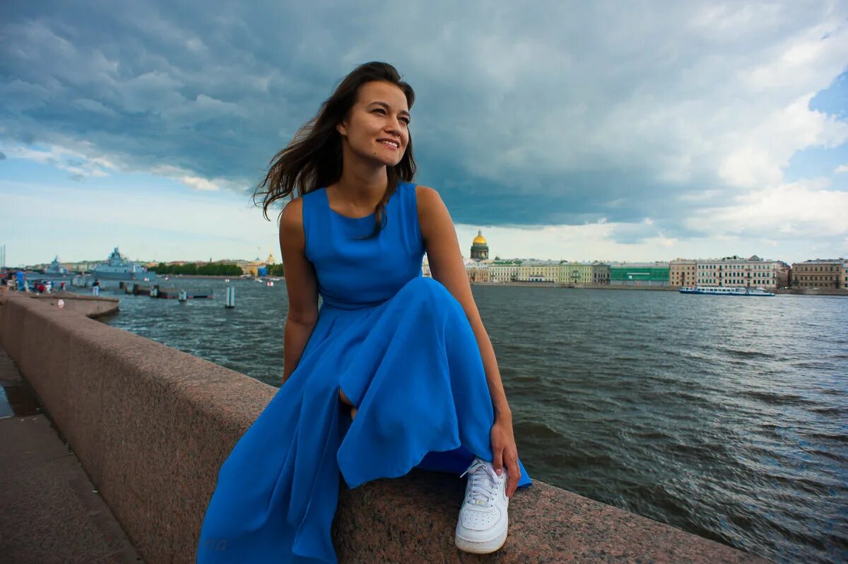 набережные девушки снять. очень красивые девушки в мире на набережной и челны.