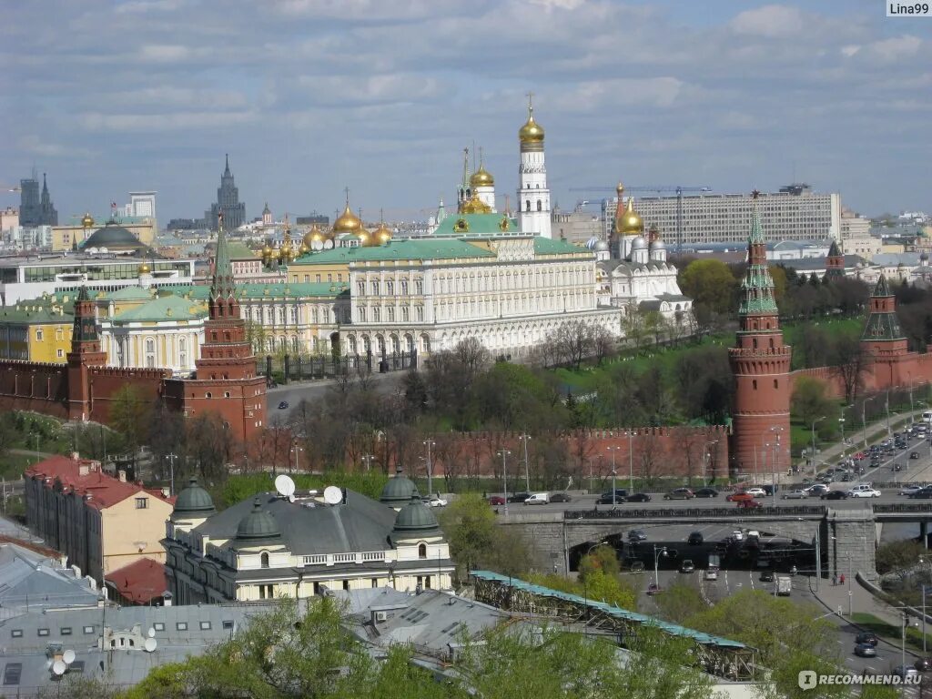 Храм христа спасителя смотровая площадка. Смотровая площадка с видом на кремль. охотный ряд смотровая площадка. смотровая площадка с видом на красную площадь. кремль москва фото со смотровой площадки.