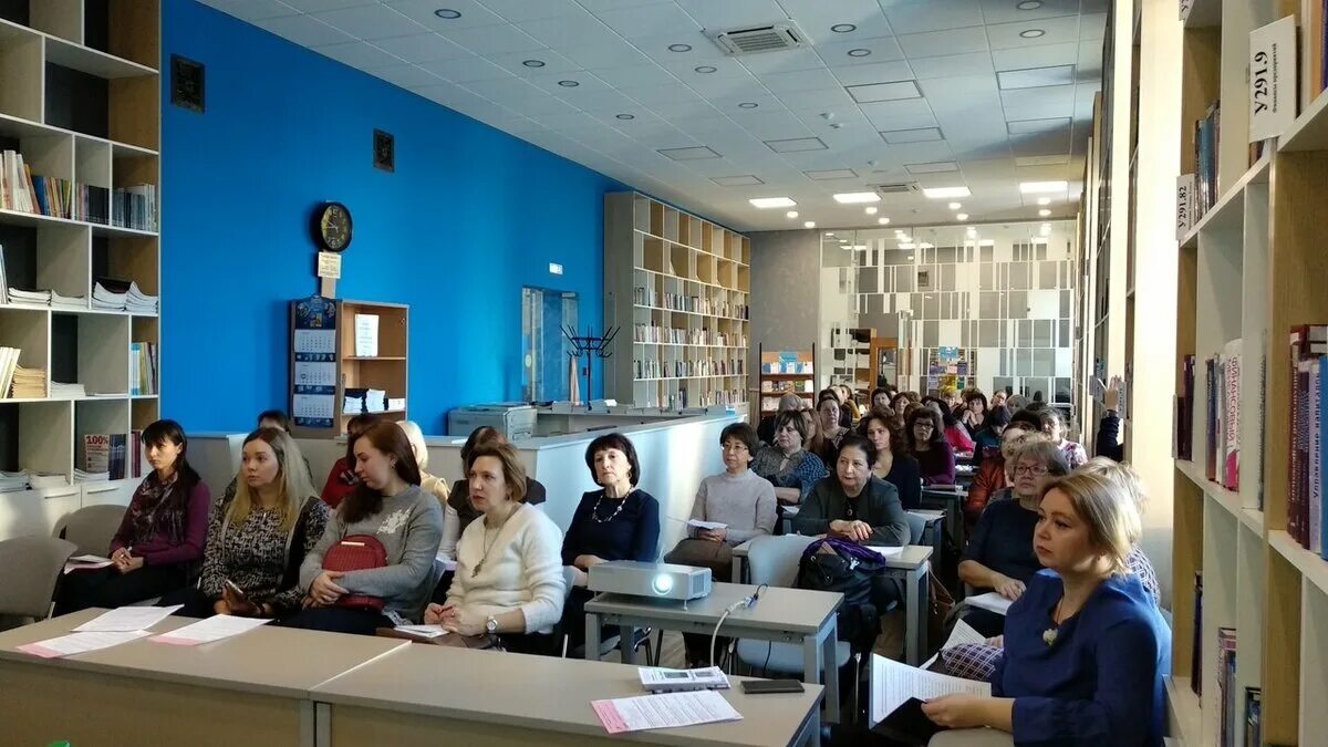 Библиотечная доступность. Библиотека для людей с ограниченными возможностями. Библиотечная доступность. Инвалиды в библиотеке. Оборудование для инвалидов в библиотеке.