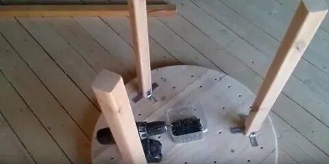 Крепление круглых ножек