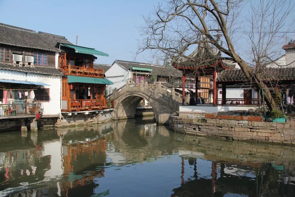 Чжуцзяцзяо китай. Город на воде чжуцзяцзяо шанхай. Город на воде чжуцзяцзяо. Шанхайская венеция древний город чжуцзяцзяо. Деревня чжуцзяцзяо.