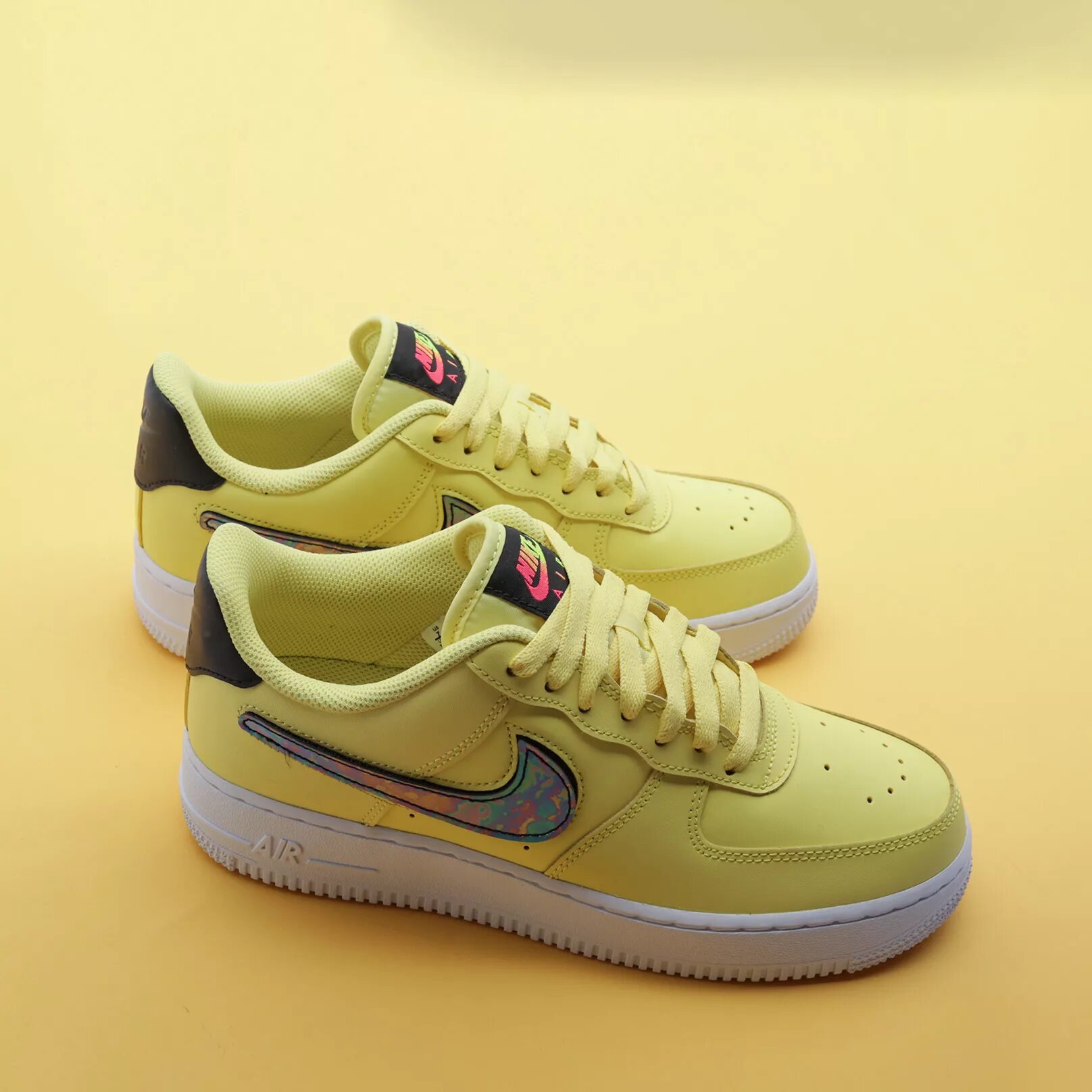 Кроссовки Air Force 1 ’07 lv8. Nike Air Force 1 07 lv8 разноцветные. Nike Air Force 1 07 lv8 1. Nike Air Force 1 07 желтые.