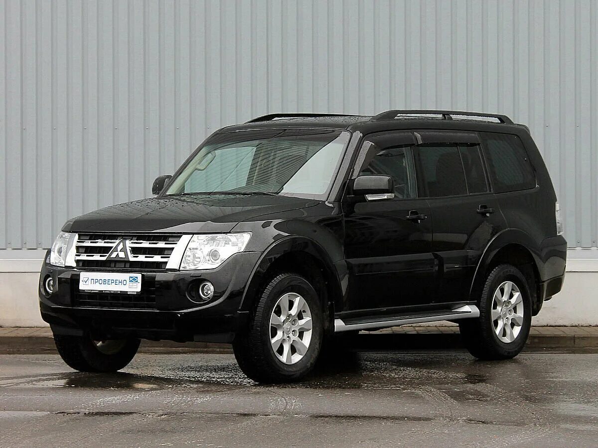 Митсубиси Паджеро 4 Рестайлинг 1. Mitsubishi Pajero IV Рестайлинг 1. Митсубиси Паджеро 4 черный. Митсубиси Паджеро 2013.