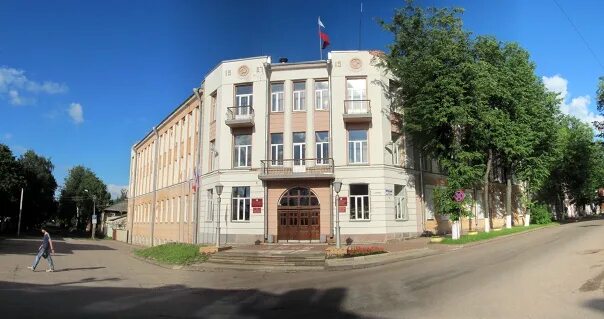 Электронная боровичи. Электронная боровичи. Электронная боровичи. Жд вокзал боровичи. Боровичи центр города.